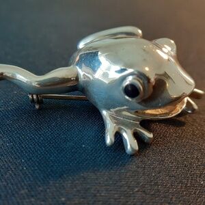 Vintage Sterling Silver Leaping Frog Pendant/Brooch